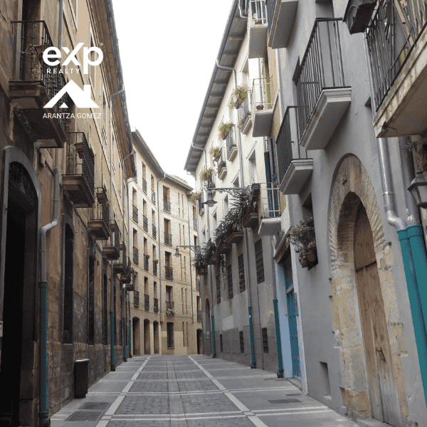 Arantza Gomez / Agencia Inmobiliaria en Pamplona