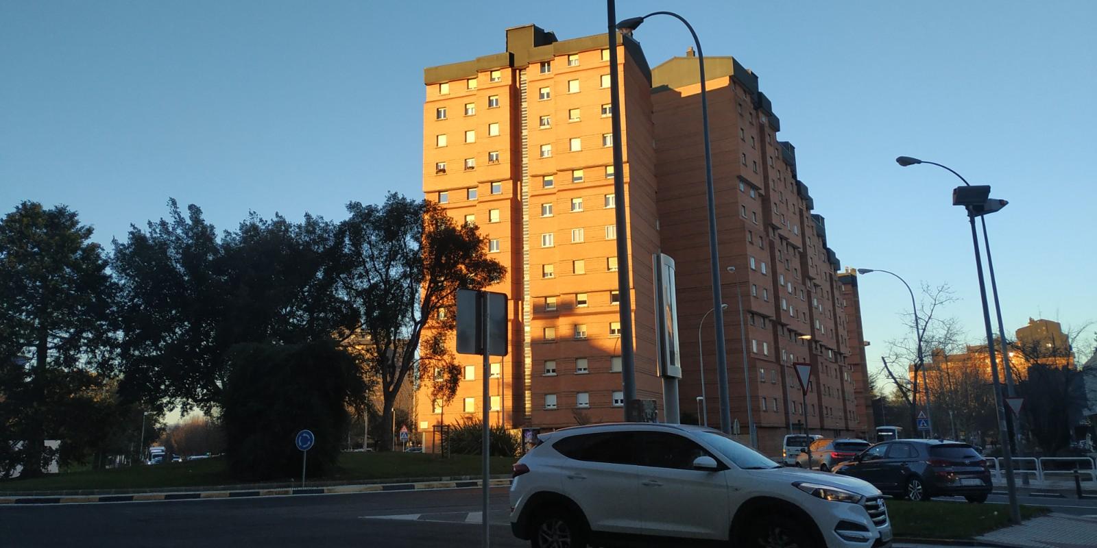 Tienes un piso vacío en Pamplona, pero no puedes reformarlo y se convierte en un problema