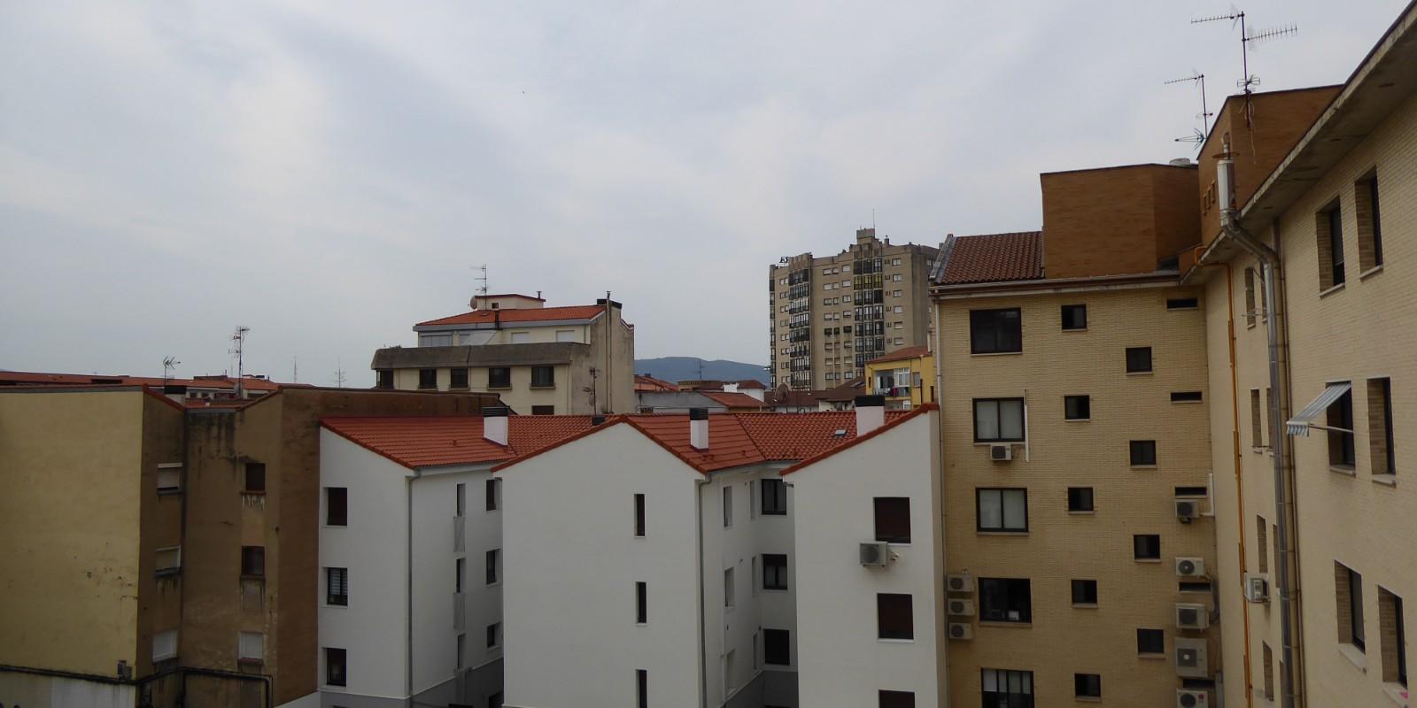 Importancia de las servidumbres al vender en Pamplona