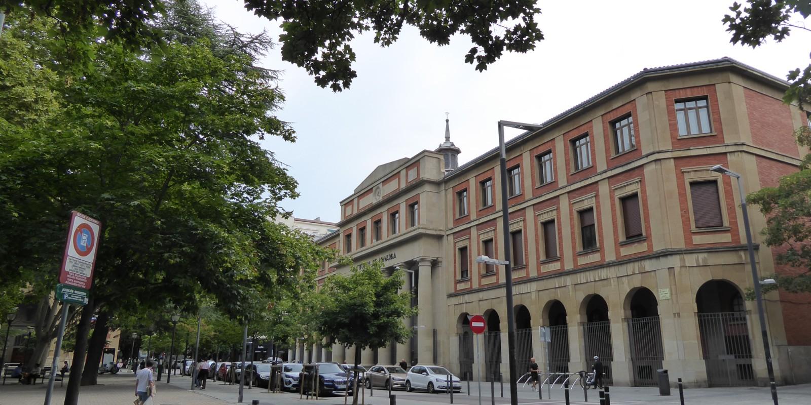 Riesgos de vender una casa sin escrituras en Pamplona