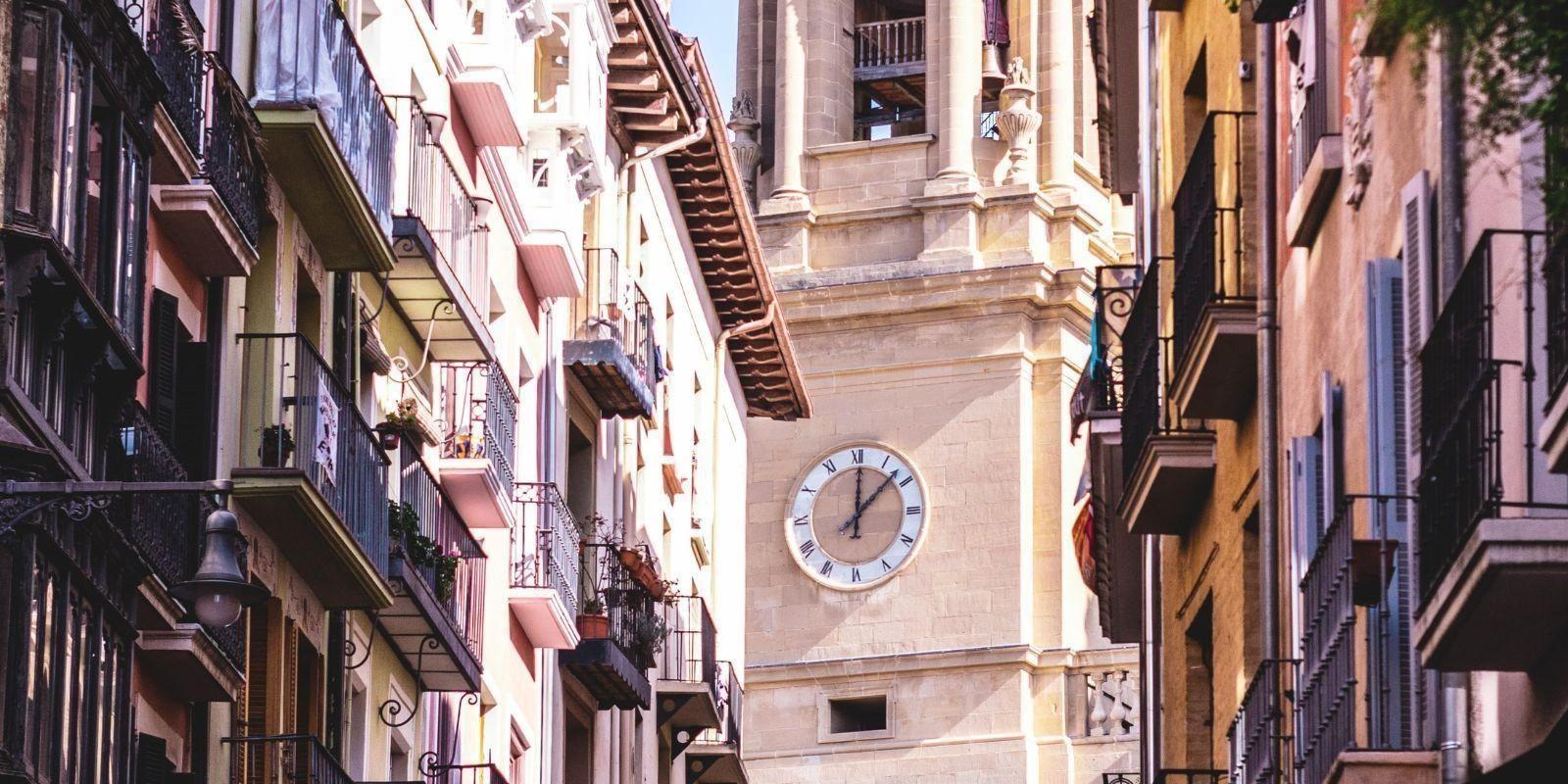 Conociendo los Pasos y Obligaciones para vender tu inmueble en Pamplona