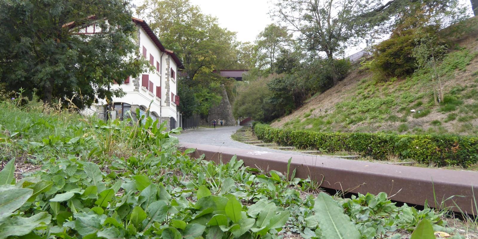 Idealista y Fotocasa en Navarra. Cómo Vender con Hipoteca y Cerrar sin Líos en la Notaría